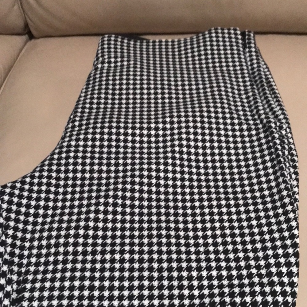 Old Navy hounds tooth ankle pants -16